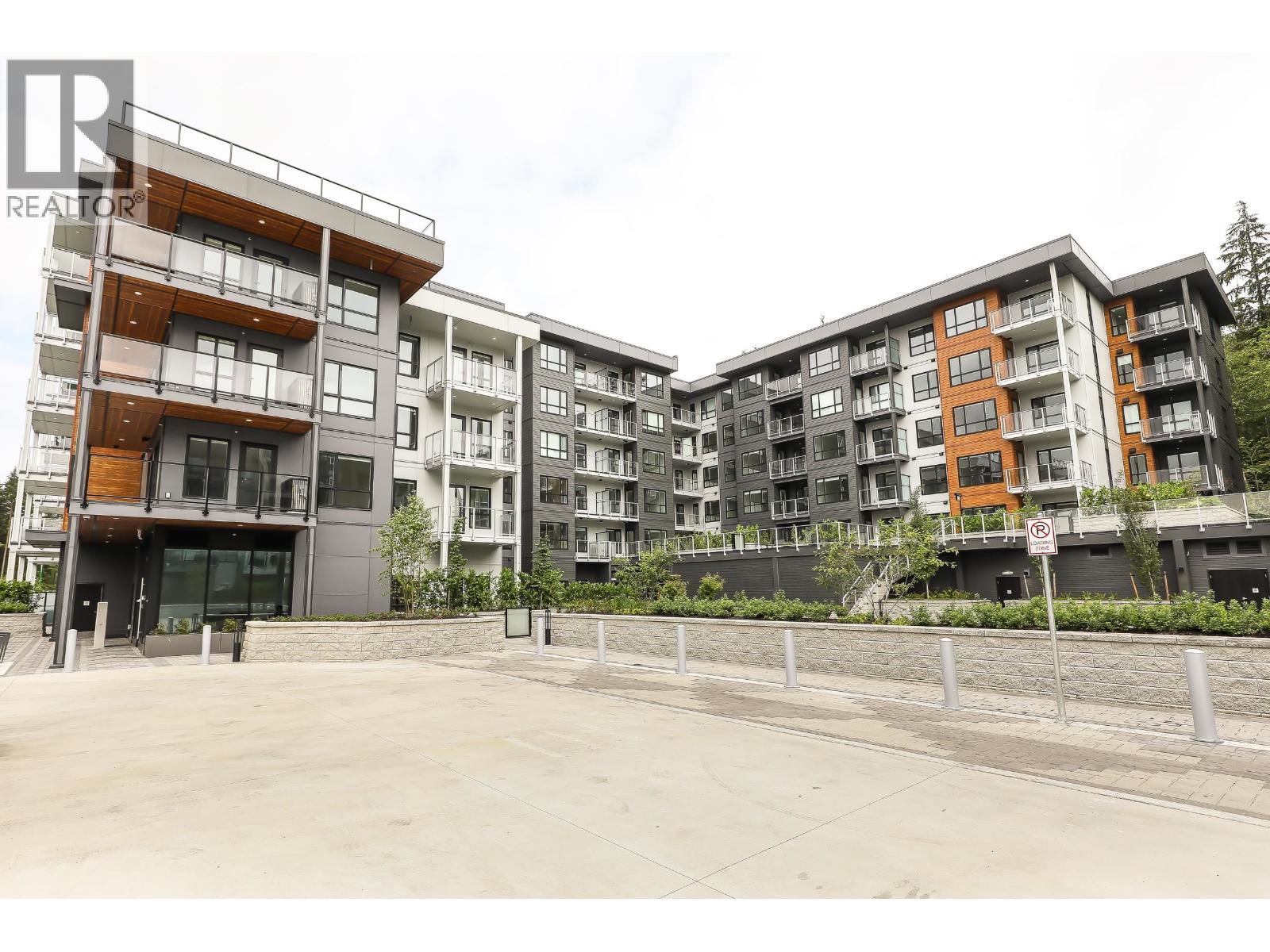 517 3594 Malsum Drive, North Vancouver, British Columbia V7G 0B5 - Photo 38 - R3038035