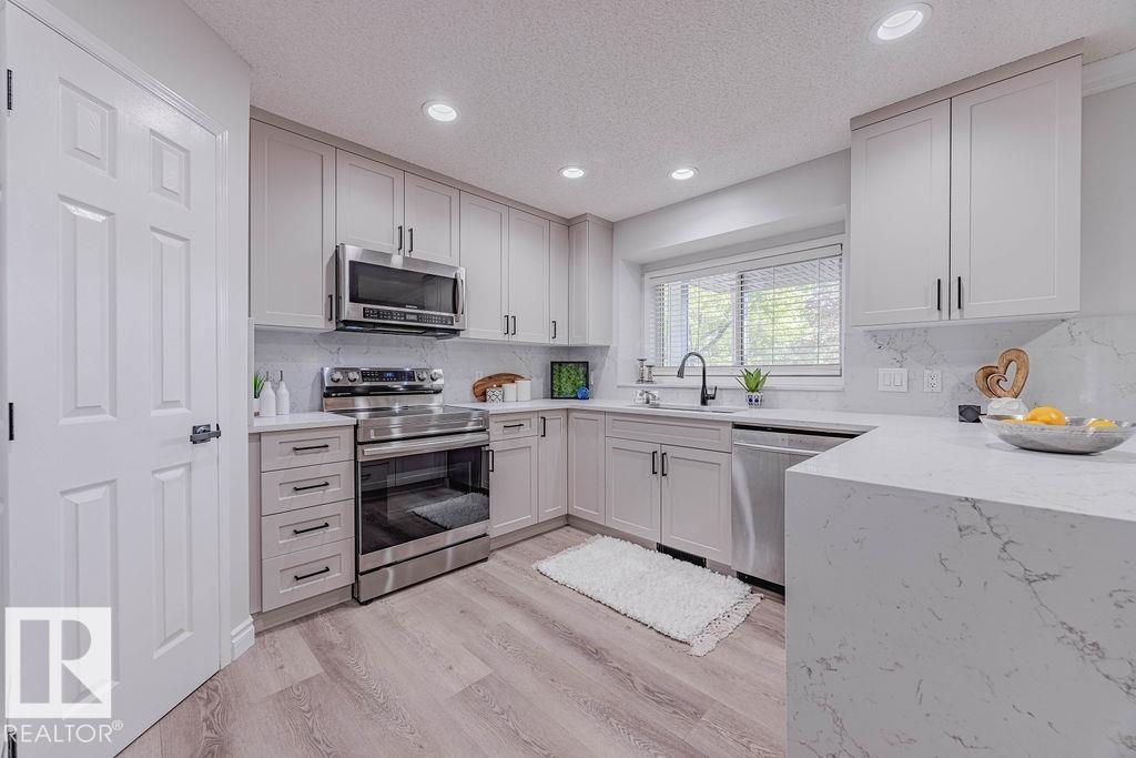 10 ORIOLE CO, St. Albert, Alberta