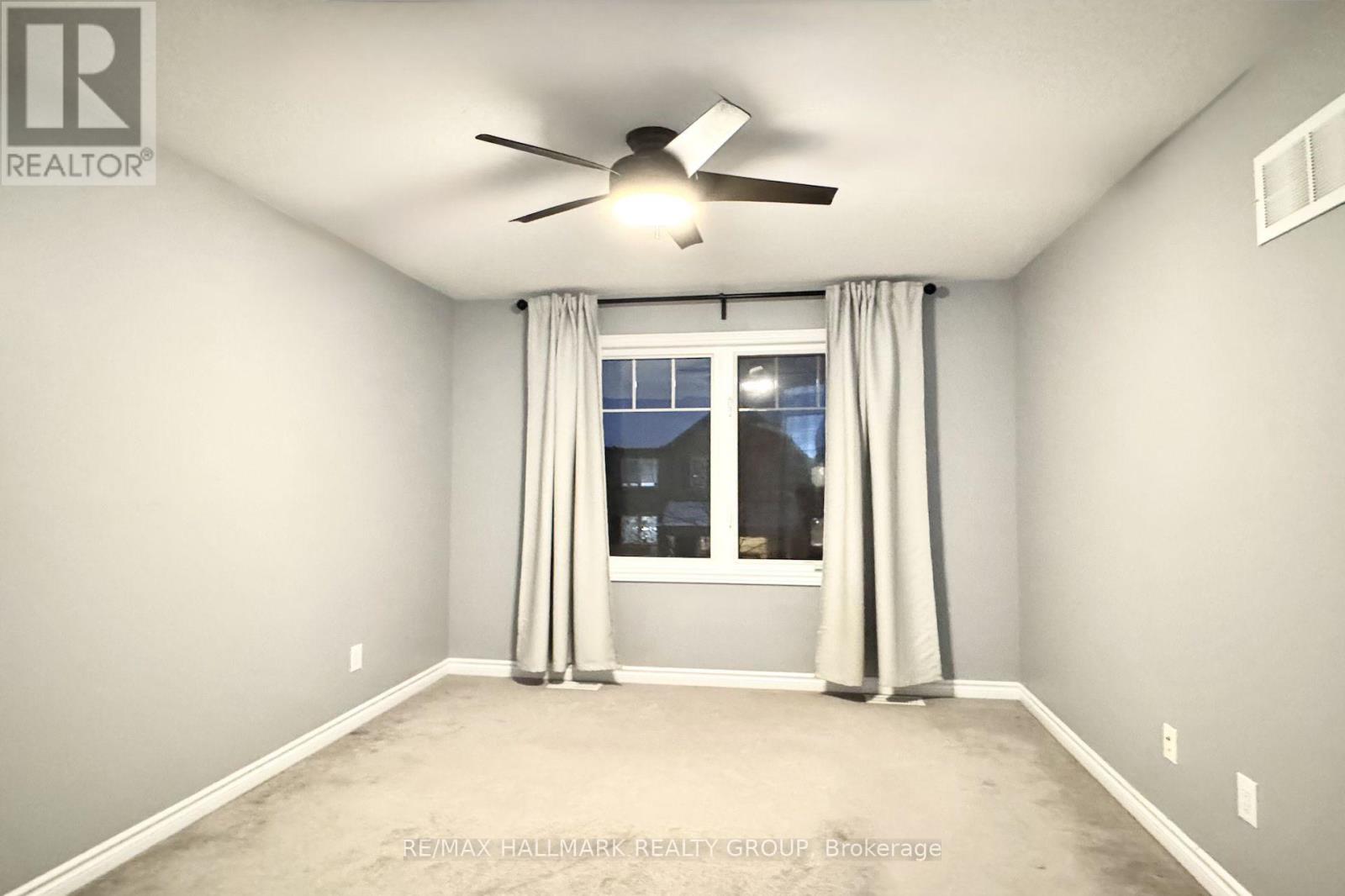 422 Coldwater Crescent, Ottawa, Ontario  K2M 0J2 - Photo 11 - X12539314