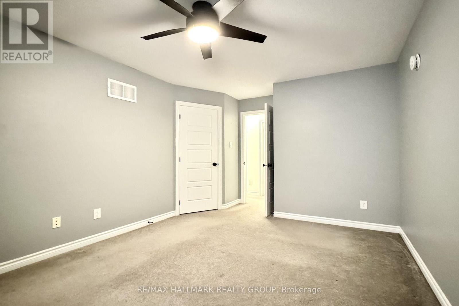 422 Coldwater Crescent, Ottawa, Ontario  K2M 0J2 - Photo 12 - X12539314