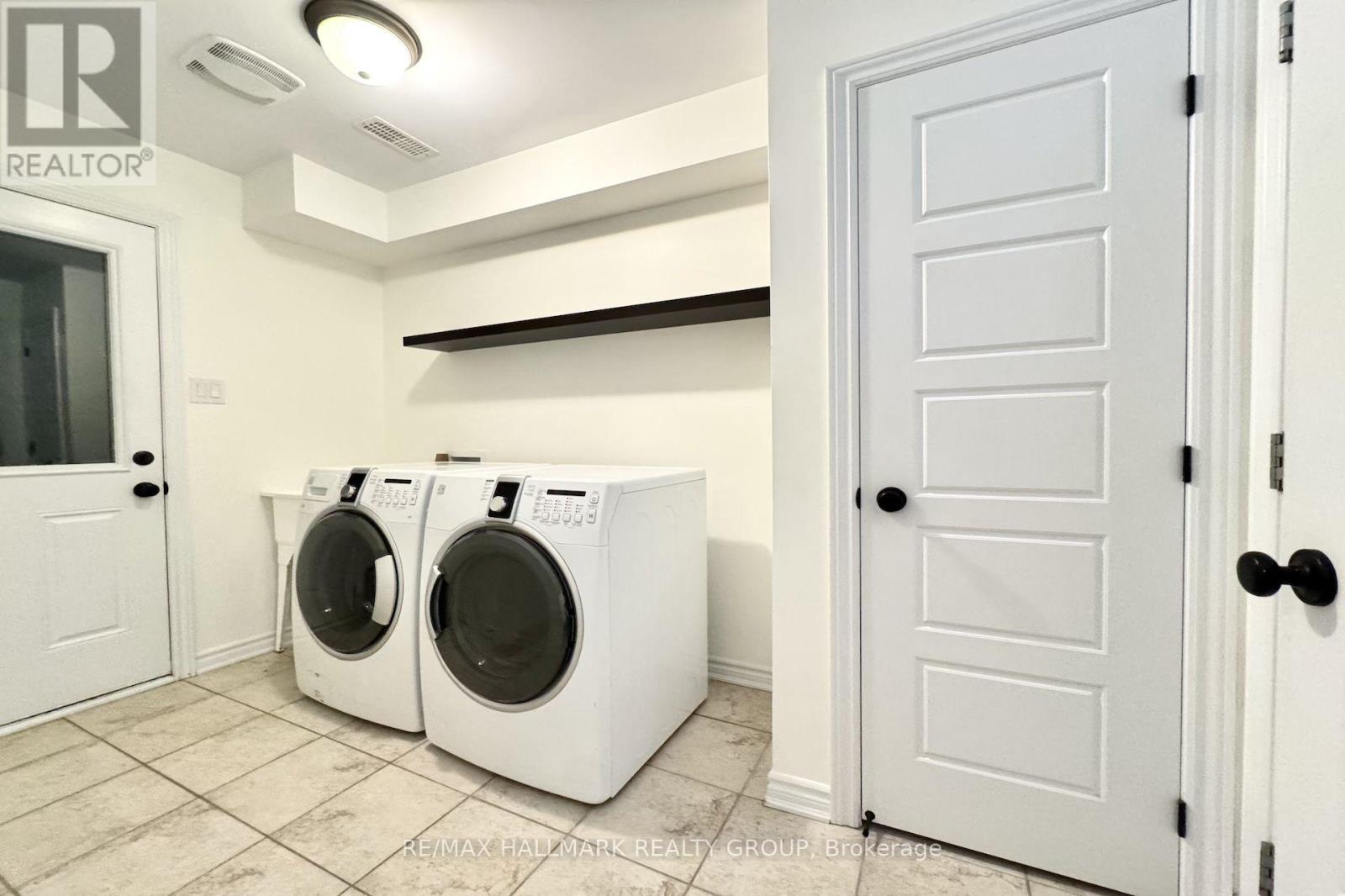 422 Coldwater Crescent, Ottawa, Ontario  K2M 0J2 - Photo 22 - X12539314