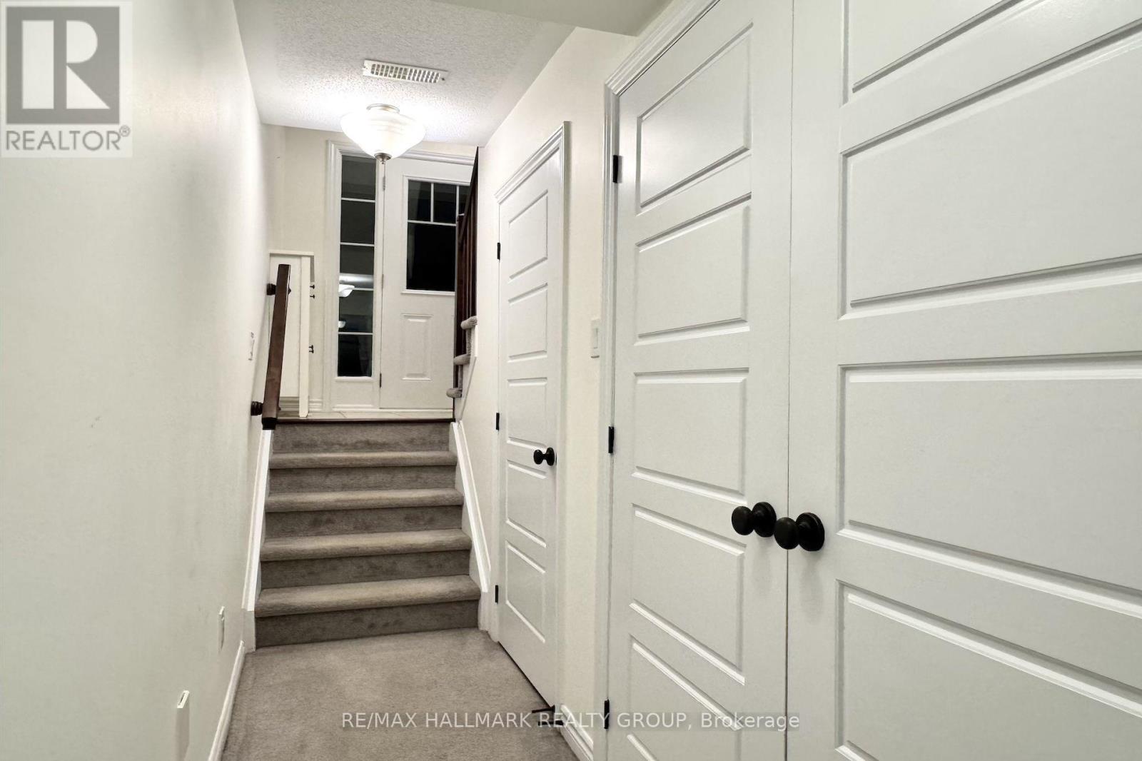 422 Coldwater Crescent, Ottawa, Ontario  K2M 0J2 - Photo 24 - X12539314