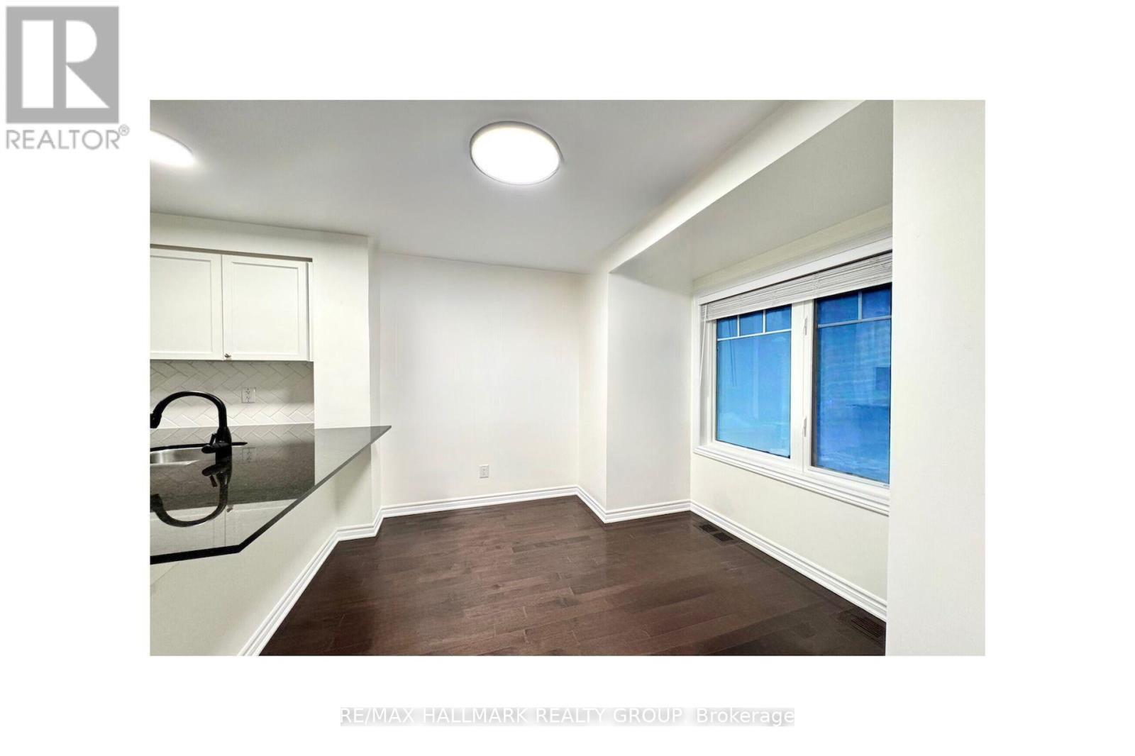 422 Coldwater Crescent, Ottawa, Ontario  K2M 0J2 - Photo 6 - X12539314