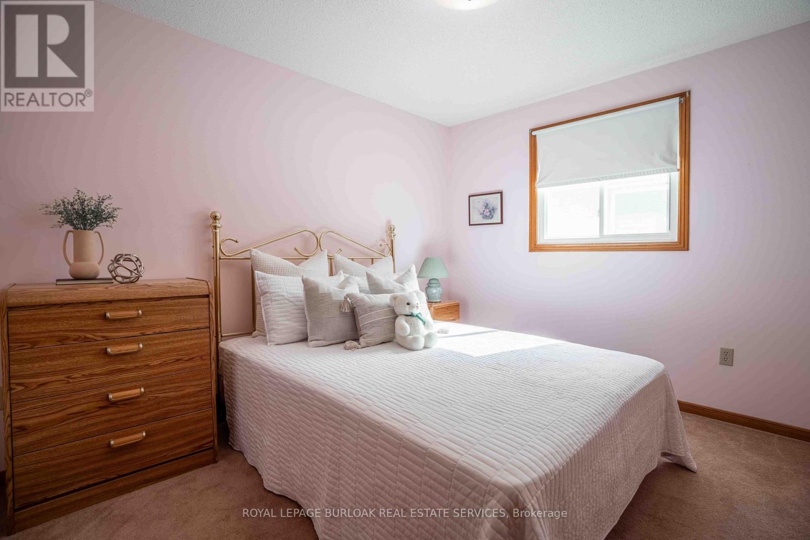 1447 Reynolds Avenue, Burlington, Ontario  L7M 3B6 - Photo 14 - W12539196