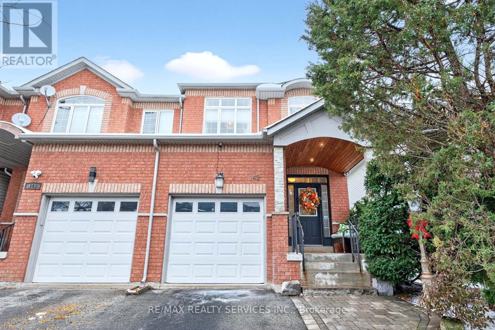 142 MARYCROFT COURT, Brampton, Ontario