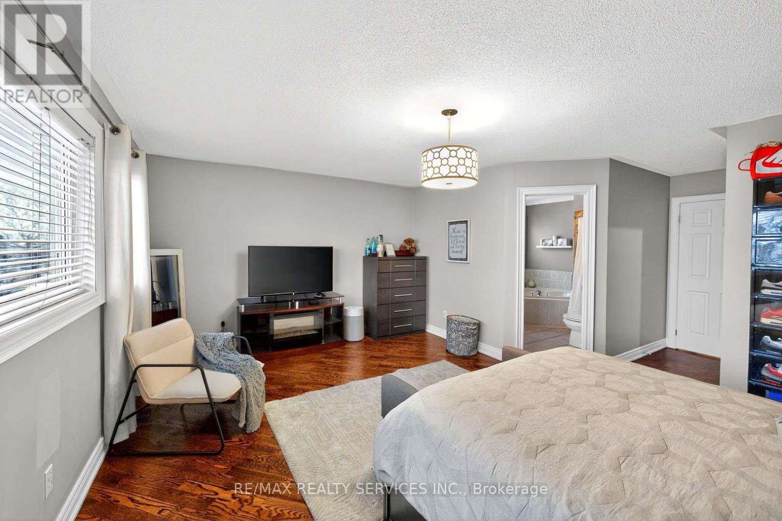 142 Marycroft Court, Brampton, Ontario  L7A 2G3 - Photo 21 - W12539212