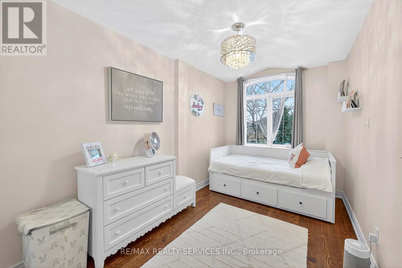 142 Marycroft Court, Brampton, Ontario  L7A 2G3 - Photo 25 - W12539212