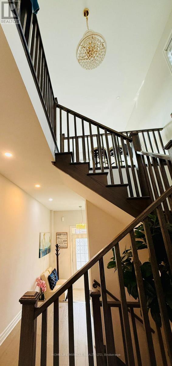 Upper - 1257 Muskoka Heights, Milton, Ontario  L9E 1Z1 - Photo 13 - W12539228