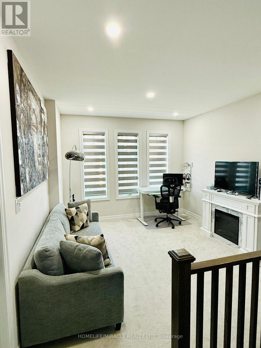 Upper - 1257 Muskoka Heights, Milton, Ontario  L9E 1Z1 - Photo 14 - W12539228