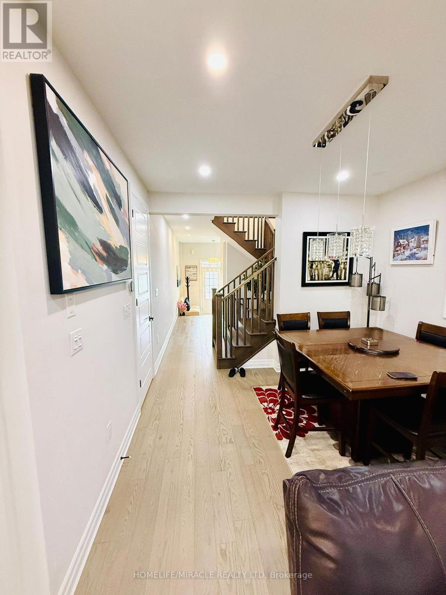 Upper - 1257 Muskoka Heights, Milton, Ontario  L9E 1Z1 - Photo 5 - W12539228