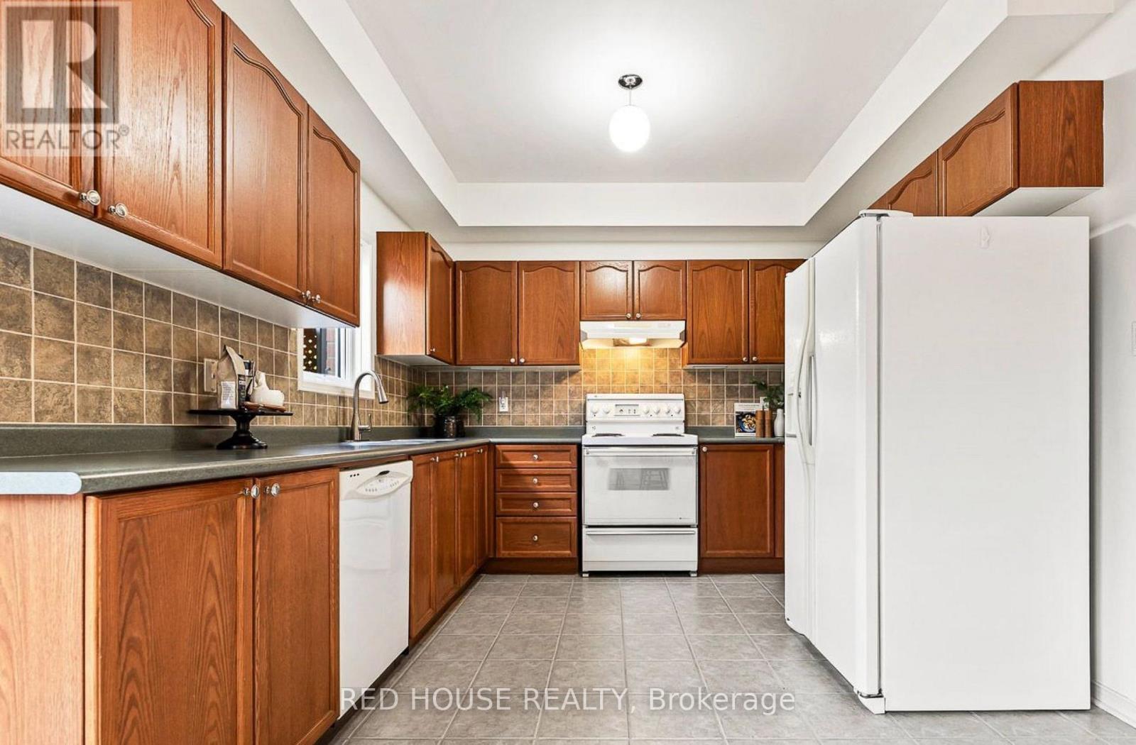 Upper - 45 Silvervalley Drive, Caledon, Ontario  L7E 2Y7 - Photo 11 - W12539234