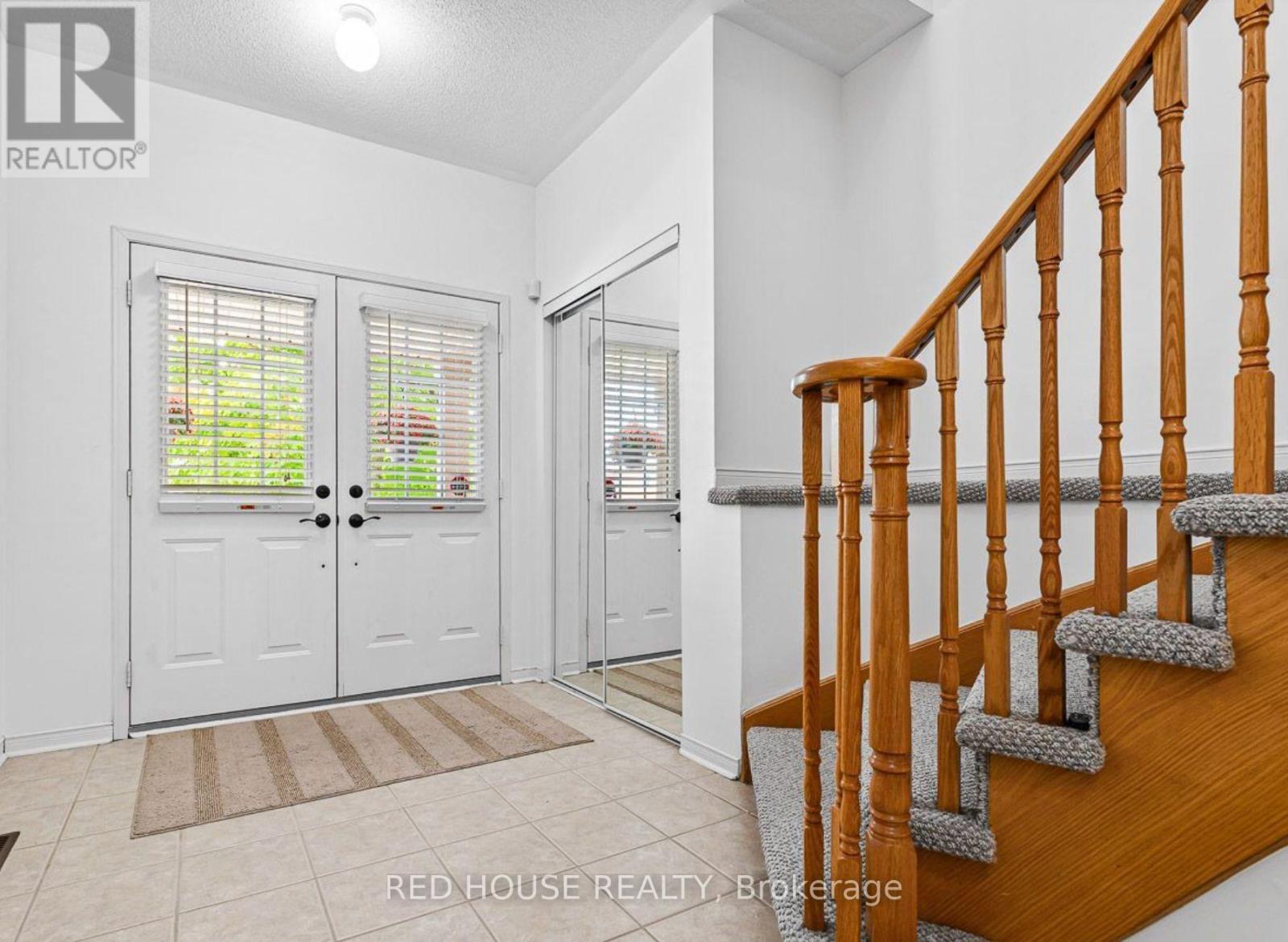 Upper - 45 Silvervalley Drive, Caledon, Ontario  L7E 2Y7 - Photo 3 - W12539234