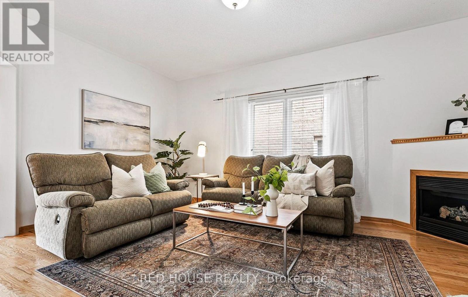 Upper - 45 Silvervalley Drive, Caledon, Ontario  L7E 2Y7 - Photo 5 - W12539234