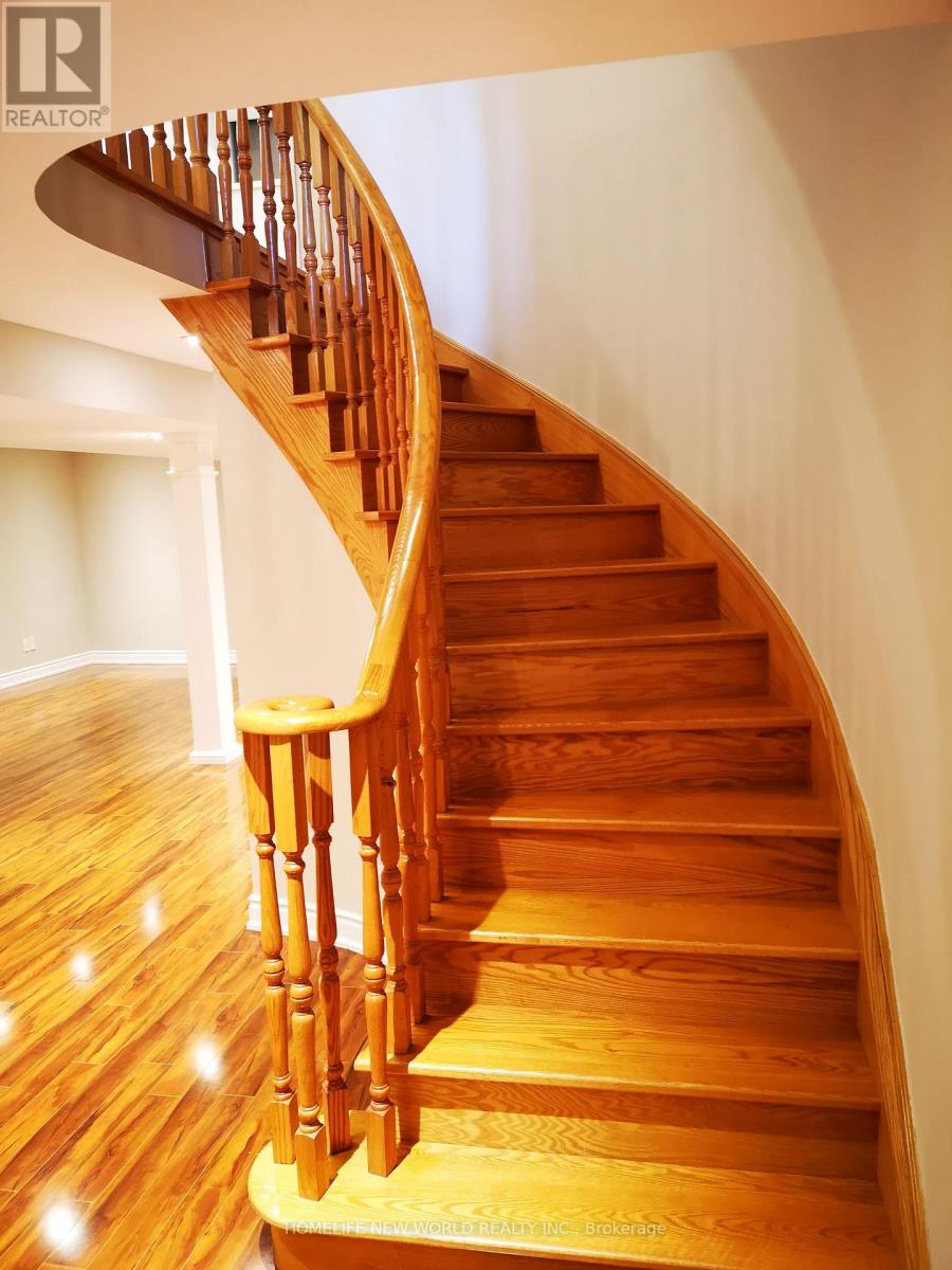 4471 Weeping Willow Drive, Mississauga, Ontario  L5V 1K2 - Photo 16 - W12539266