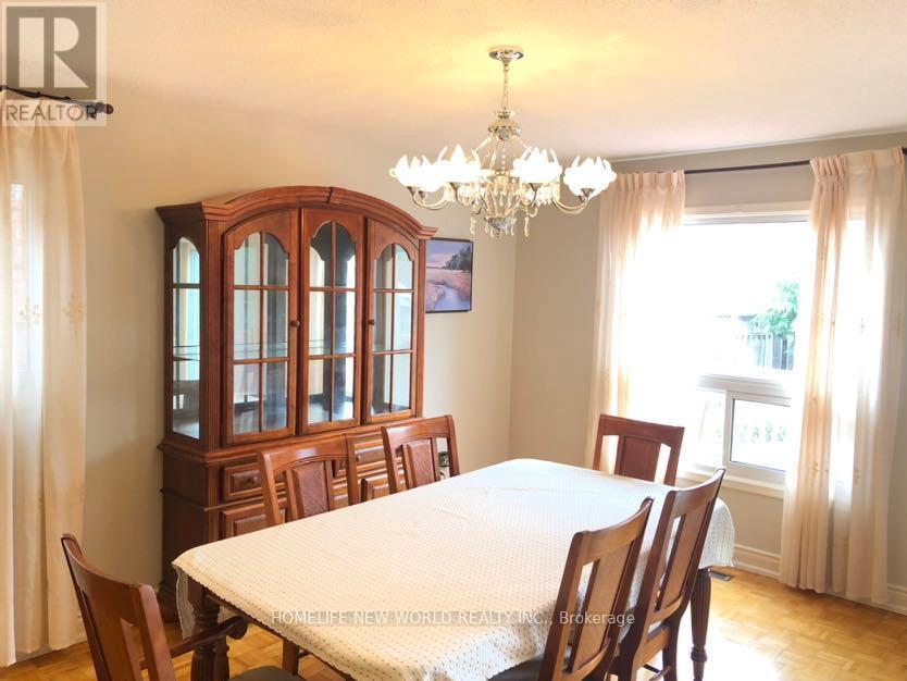 4471 Weeping Willow Drive, Mississauga, Ontario  L5V 1K2 - Photo 5 - W12539266