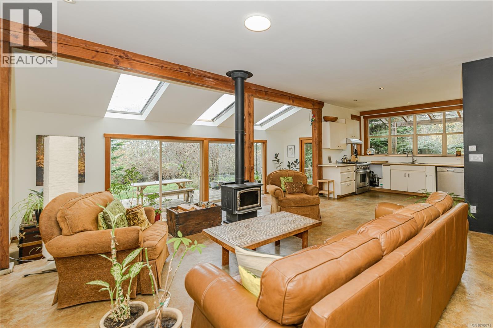 210 Epron Rd, Salt Spring, British Columbia  V8K 1C7 - Photo 12 - 1020071