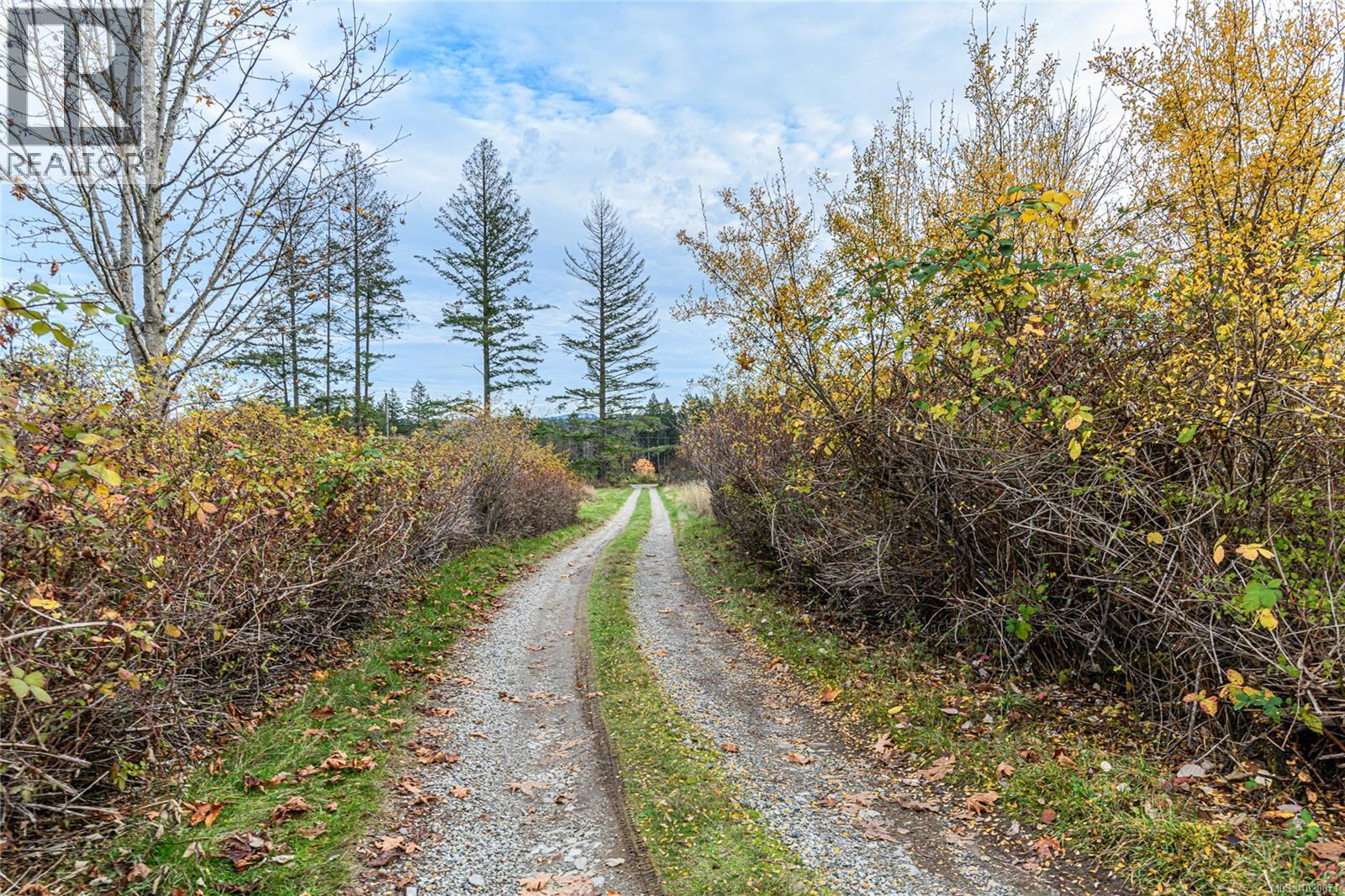 210 Epron Rd, Salt Spring, British Columbia  V8K 1C7 - Photo 45 - 1020071