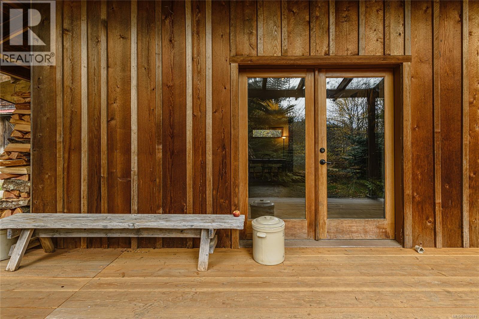 210 Epron Rd, Salt Spring, British Columbia  V8K 1C7 - Photo 5 - 1020071