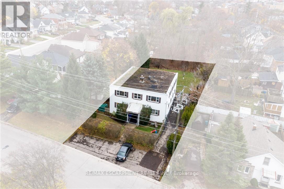 13 Mcmaster Avenue, Welland, Ontario  L3B 3S6 - Photo 2 - X12539272