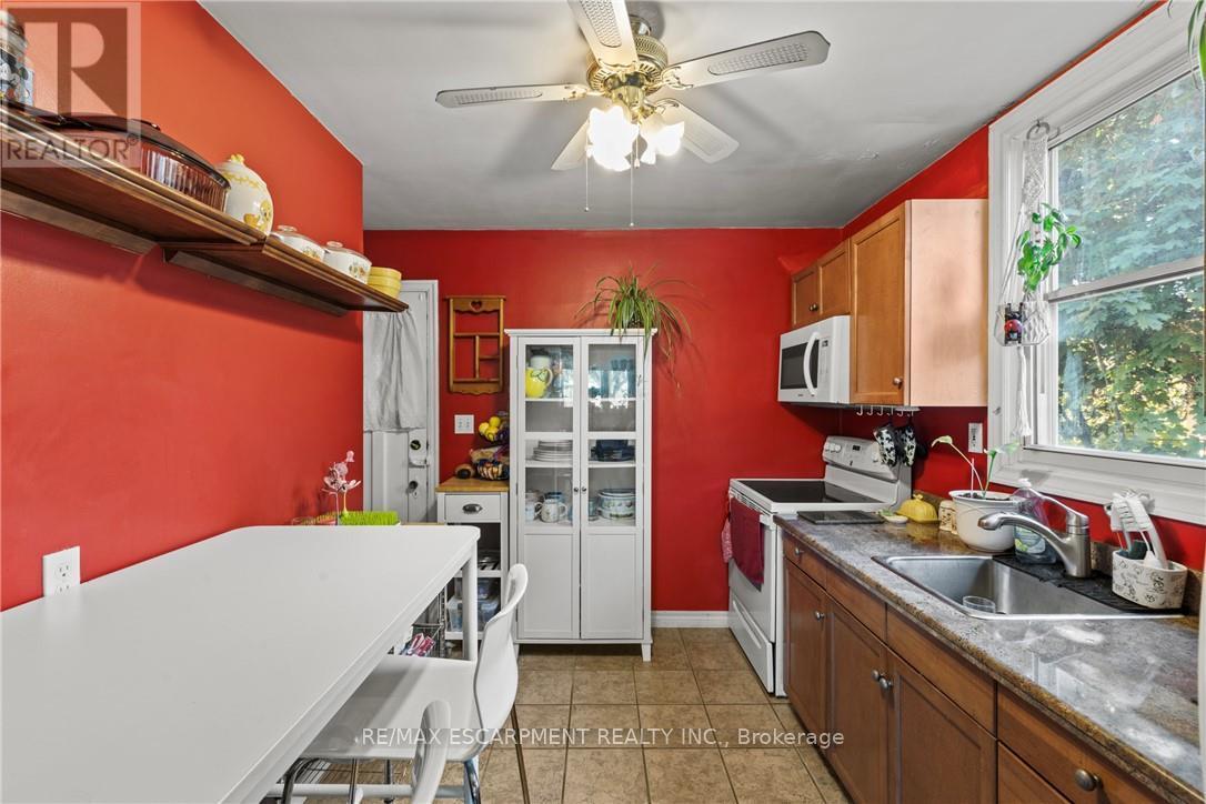 147 Summerhill Avenue, Hamilton, Ontario  L8K 3N5 - Photo 11 - X12539288