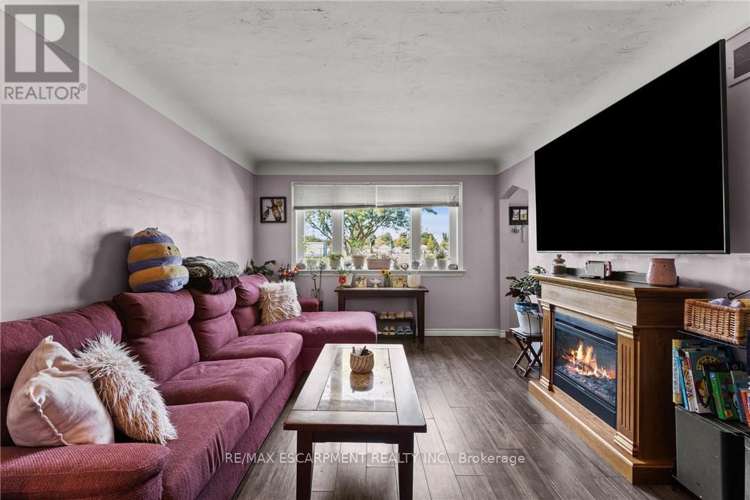 147 Summerhill Avenue, Hamilton, Ontario  L8K 3N5 - Photo 6 - X12539288