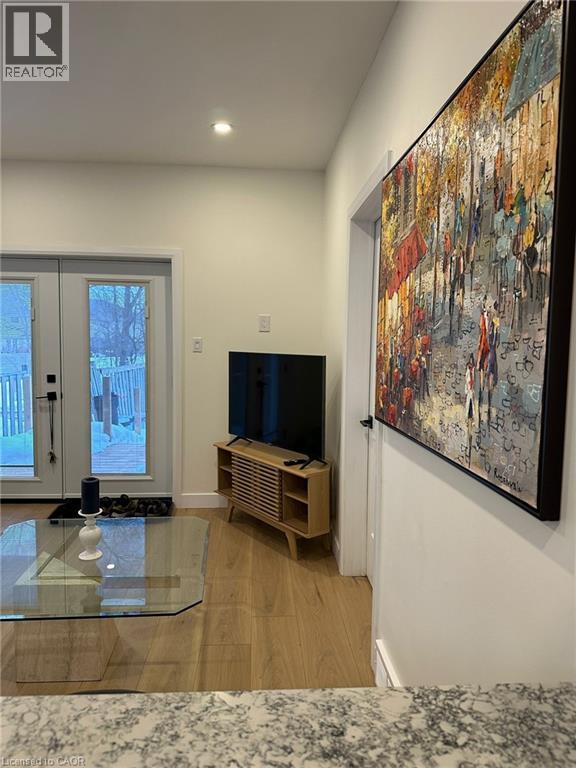 180 Weber Street E Unit# B, Kitchener, Ontario  N2H 1E4 - Photo 3 - 40784652