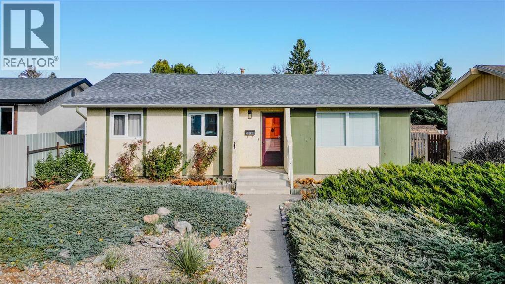 2717 10a Avenue N, Lethbridge, Alberta  T1H 1M6 - Photo 1 - A2250360