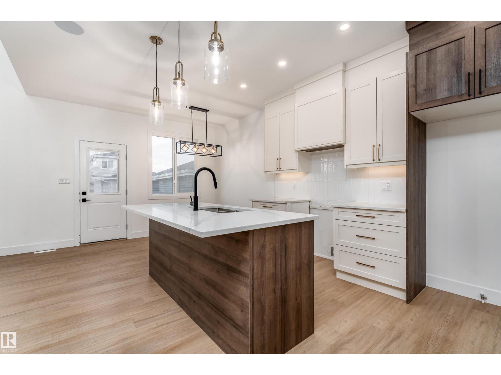 3105 Magpie Wy Nw, Edmonton, Alberta  T5S 0V3 - Photo 5 - E4465520