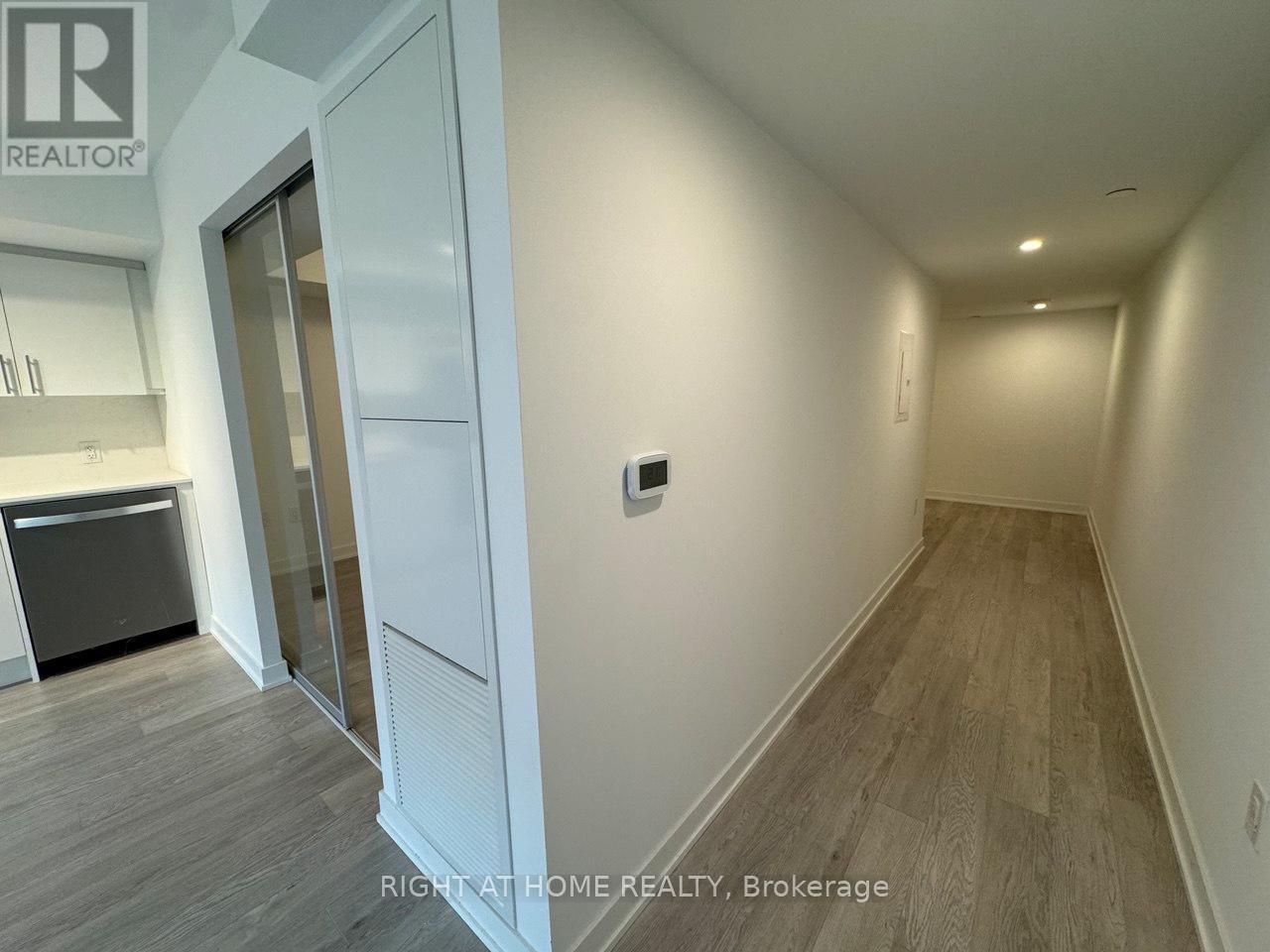 324 - 3 Strathgowan Avenue, Toronto, Ontario  M4N 1B8 - Photo 12 - C12539320