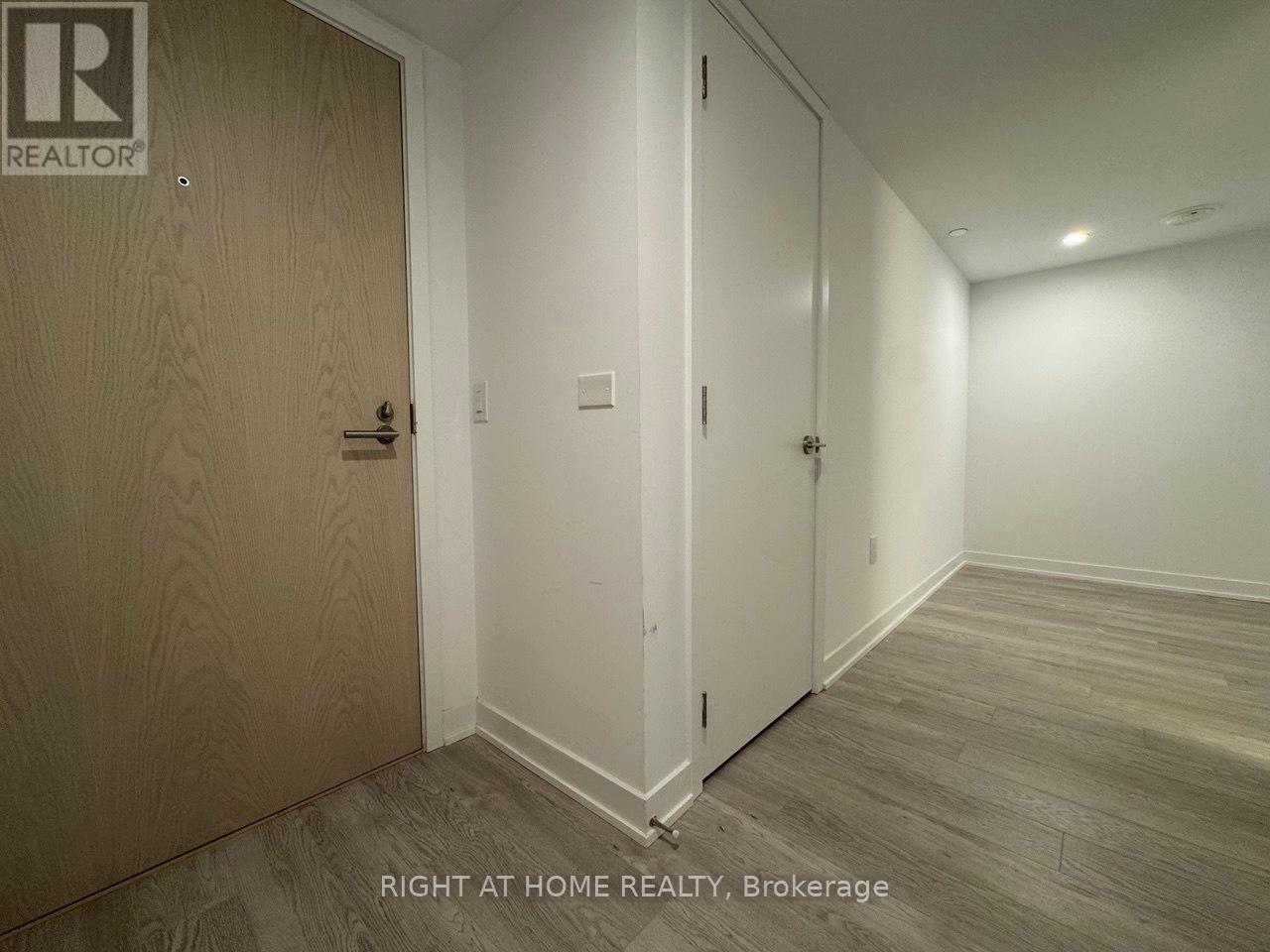 324 - 3 Strathgowan Avenue, Toronto, Ontario  M4N 1B8 - Photo 16 - C12539320