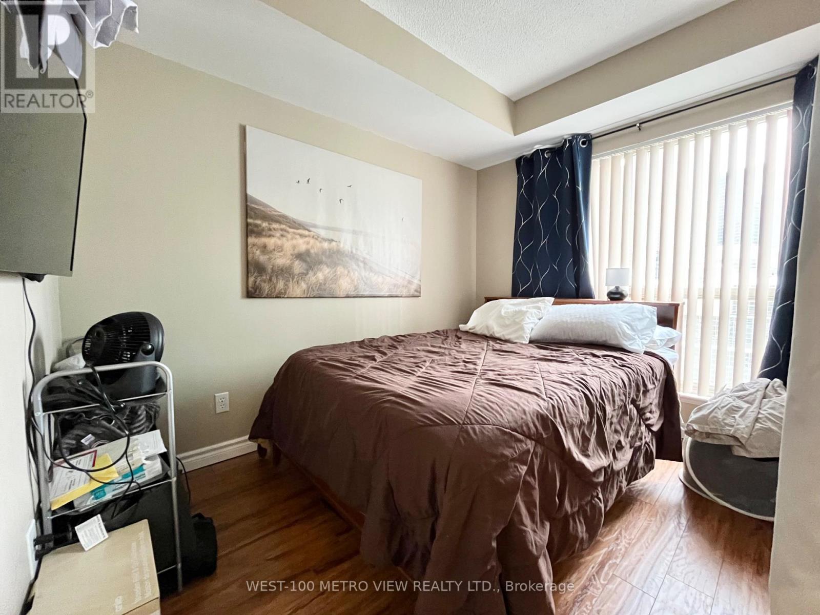 1911 - 25 The Esplanade, Toronto, Ontario  M5E 1W5 - Photo 13 - C12539356