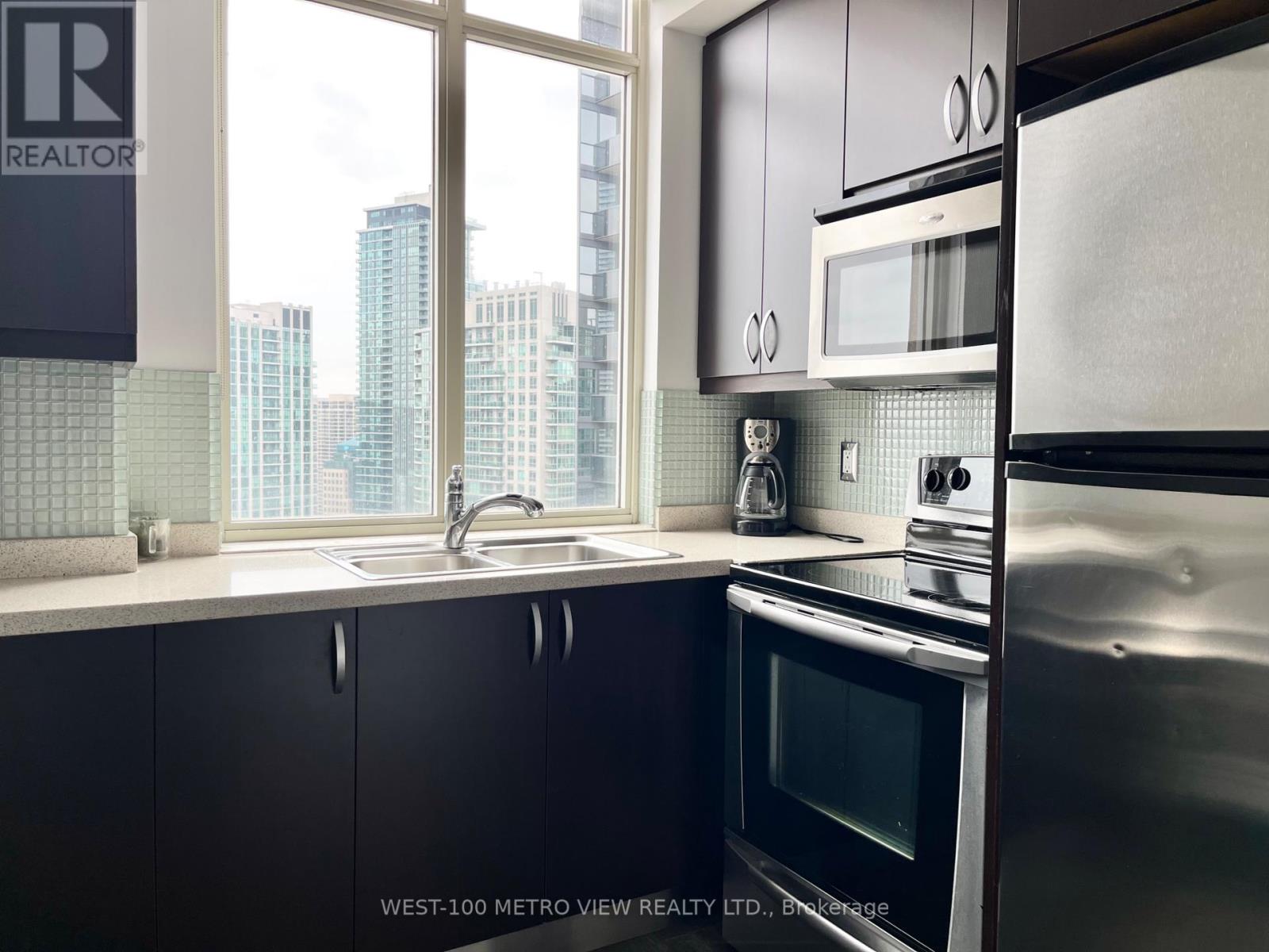 1911 - 25 The Esplanade, Toronto, Ontario  M5E 1W5 - Photo 22 - C12539356