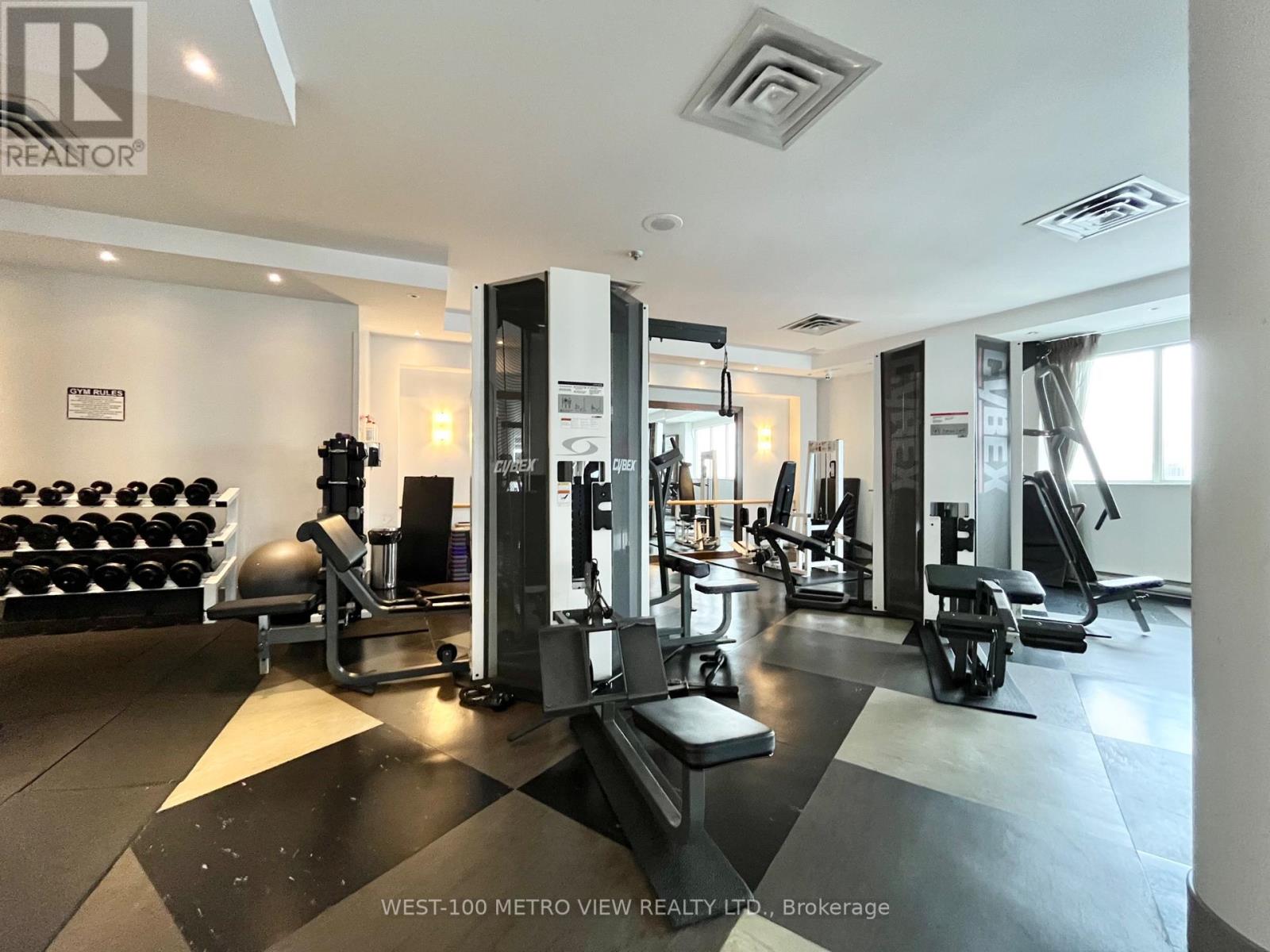 1911 - 25 The Esplanade, Toronto, Ontario  M5E 1W5 - Photo 25 - C12539356