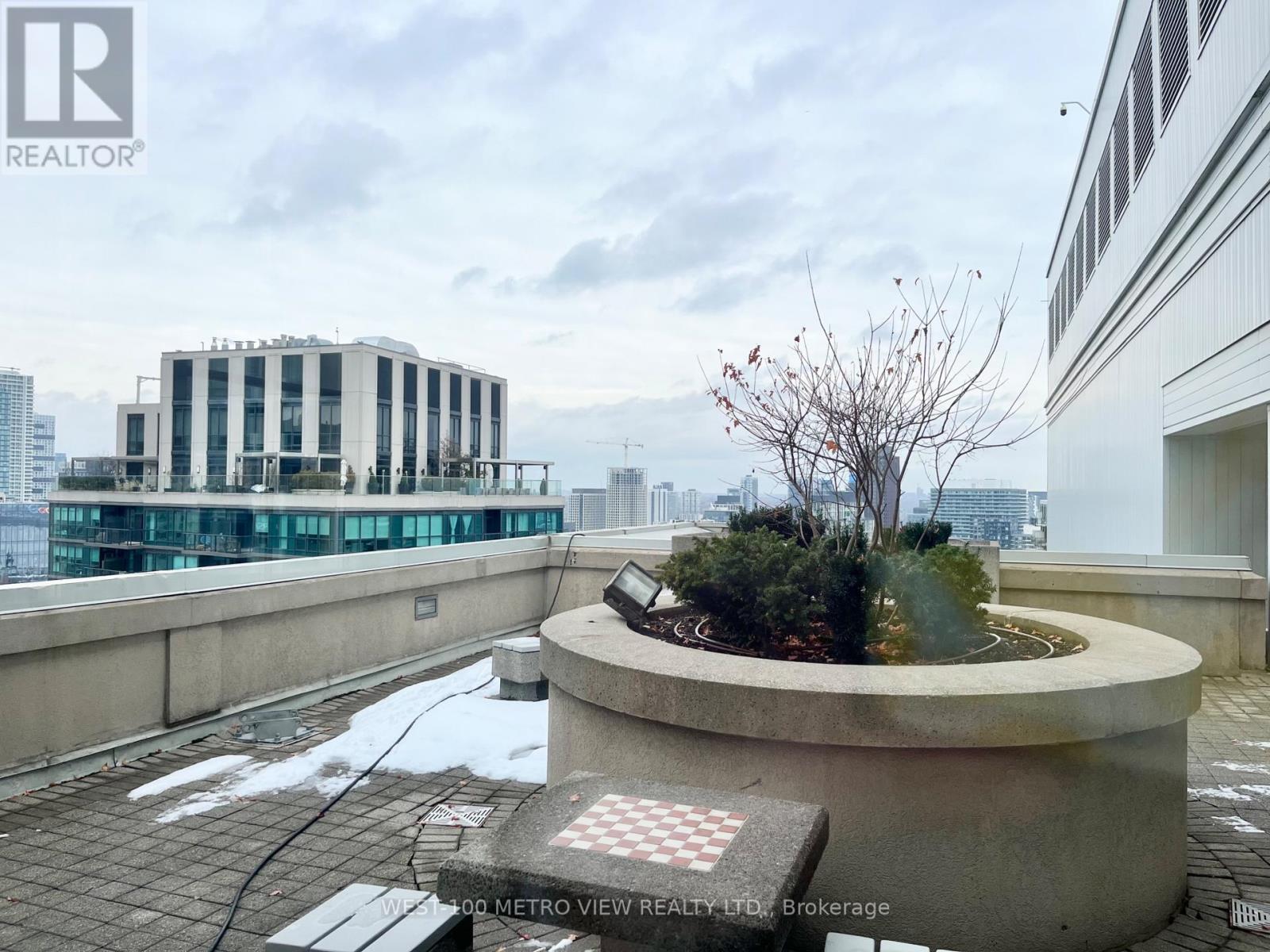 1911 - 25 The Esplanade, Toronto, Ontario  M5E 1W5 - Photo 30 - C12539356