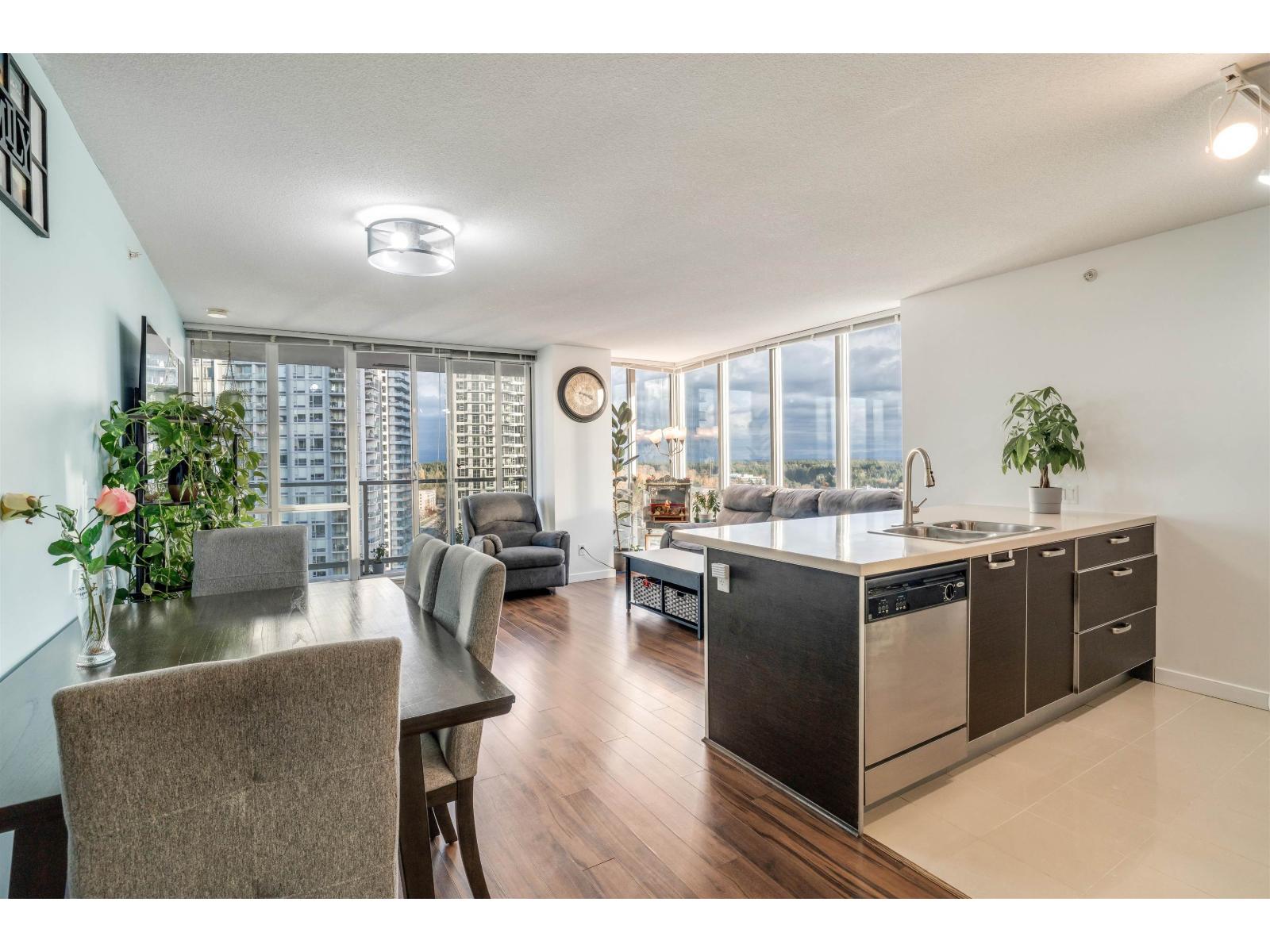 2704 9981 Whalley Boulevard, Surrey, British Columbia  V3T 0G6 - Photo 6 - R3066734