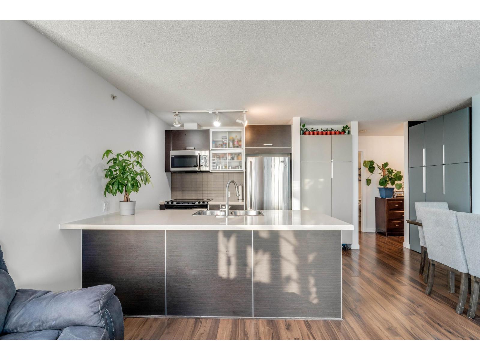 2704 9981 Whalley Boulevard, Surrey, British Columbia  V3T 0G6 - Photo 11 - R3066734