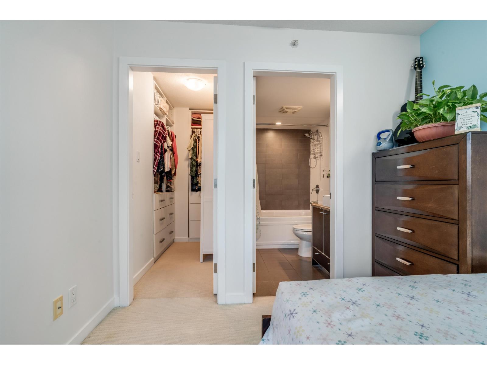 2704 9981 Whalley Boulevard, Surrey, British Columbia  V3T 0G6 - Photo 16 - R3066734