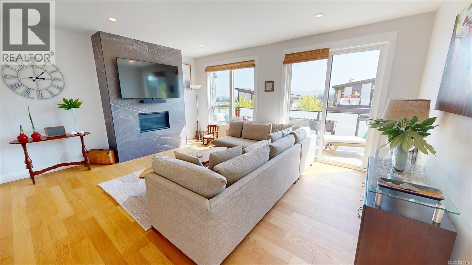 103 1217 Manzanita Pl, Nanaimo, British Columbia  V9T 0L7 - Photo 2 - 1020375