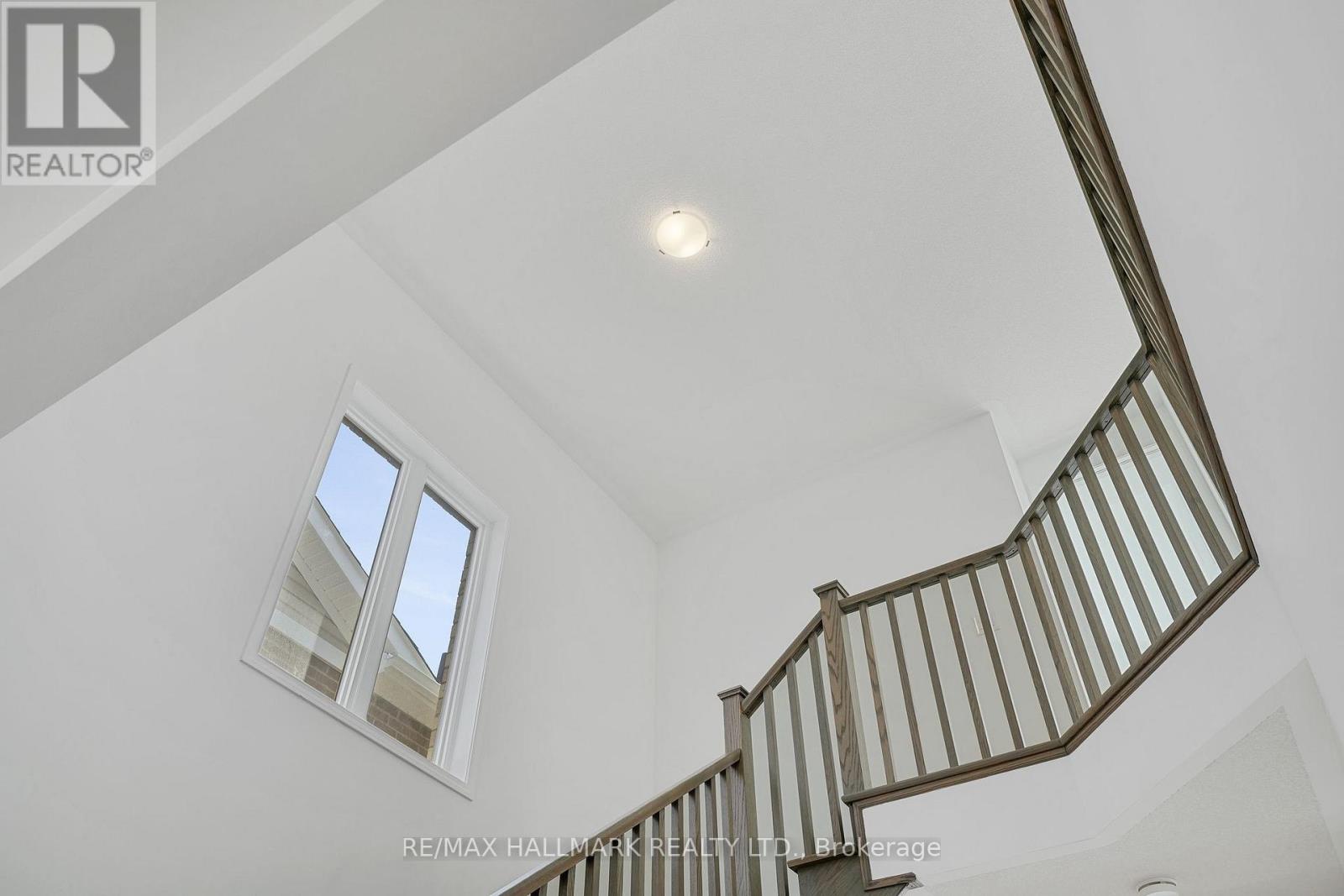 634 Newlove Street, Innisfil, Ontario  L9S 0S2 - Photo 17 - N12539324