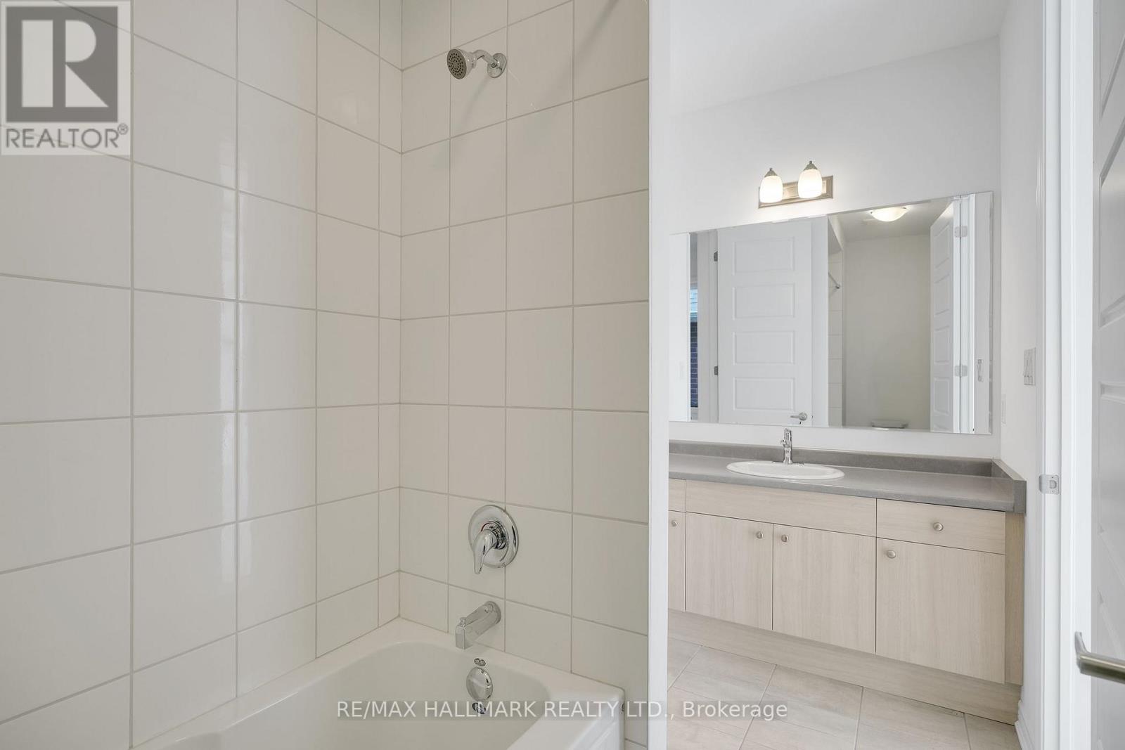 634 Newlove Street, Innisfil, Ontario  L9S 0S2 - Photo 22 - N12539324