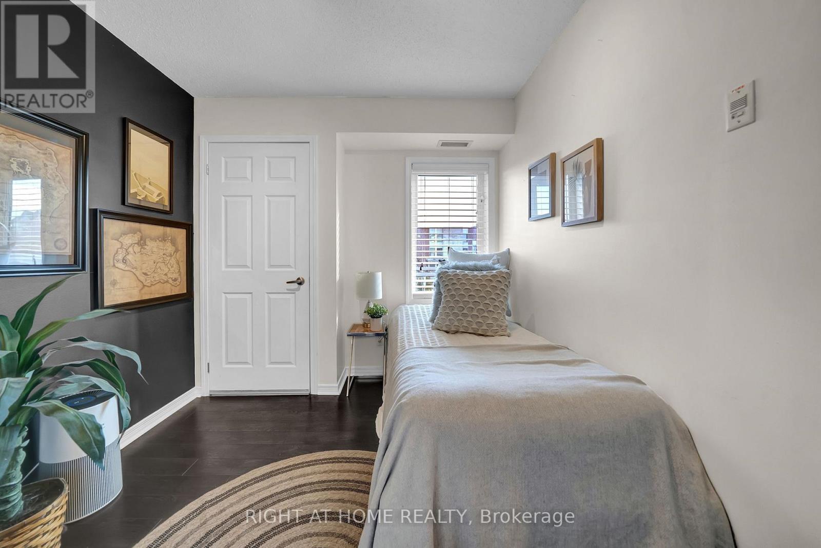 205 - 132 Aspen Springs Drive, Clarington, Ontario  L1C 0H1 - Photo 17 - E12539432