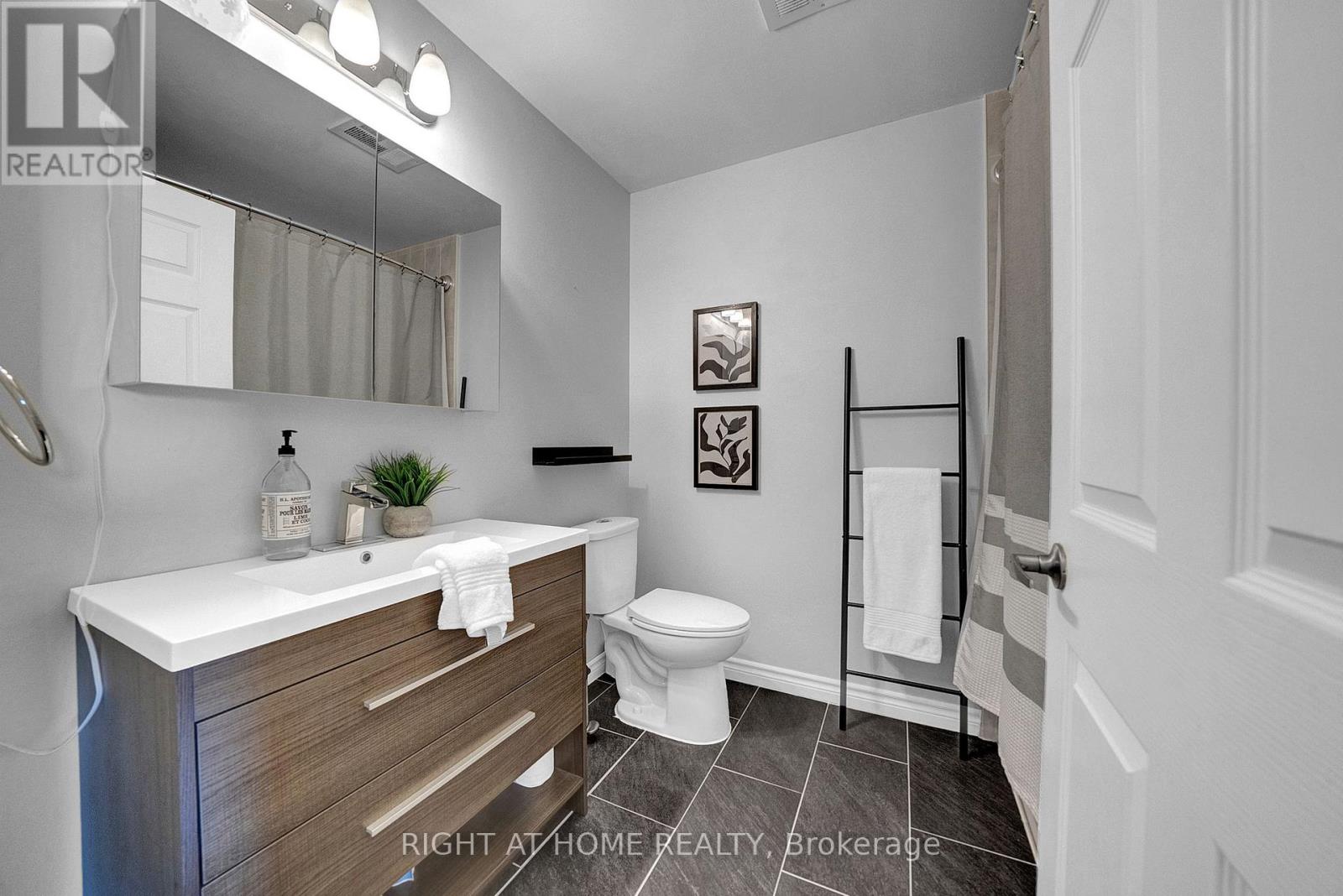 205 - 132 Aspen Springs Drive, Clarington, Ontario  L1C 0H1 - Photo 20 - E12539432