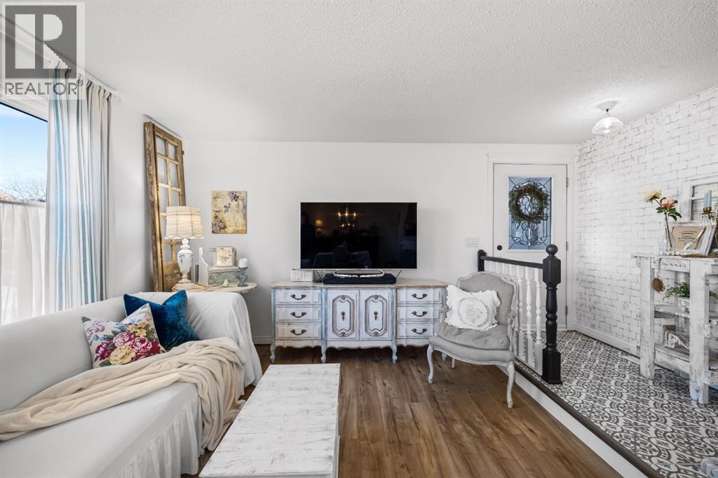 217 Acacia Crescent Se, Airdrie, Alberta  T4B 1G4 - Photo 3 - A2266747