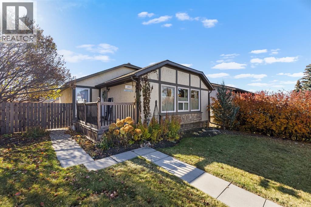 217 Acacia Crescent Se, Airdrie, Alberta  T4B 1G4 - Photo 2 - A2266747