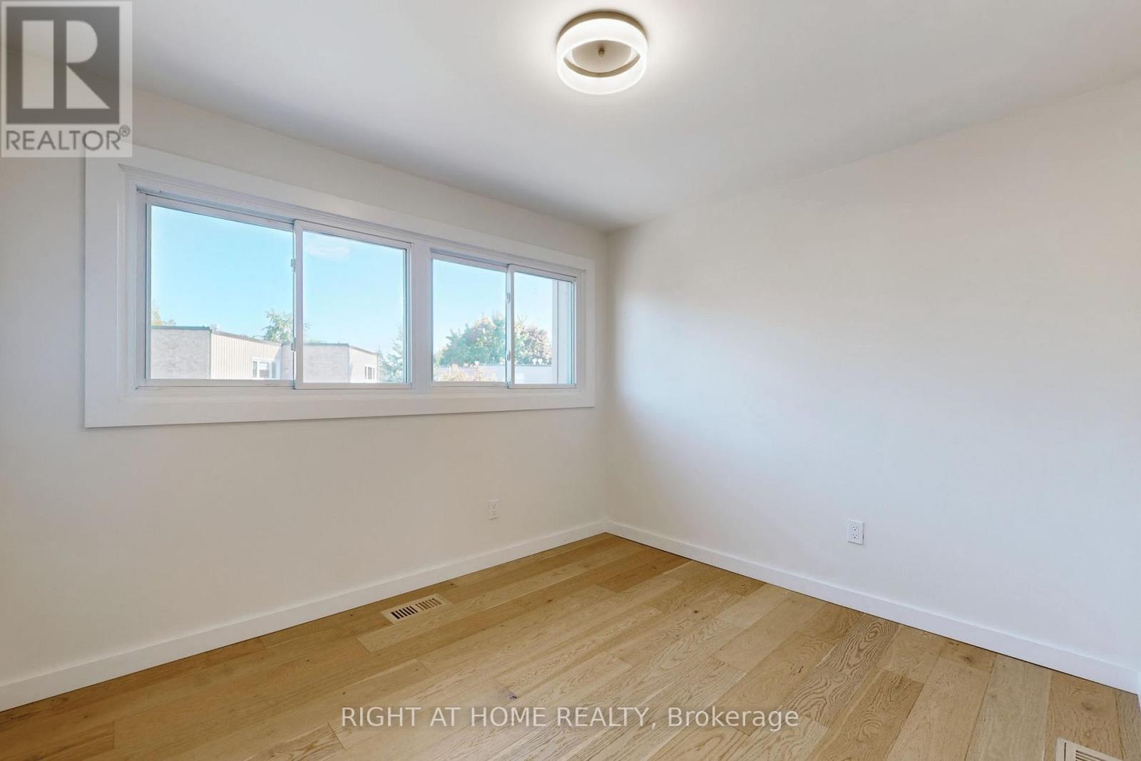 6 - 400 Bloor Street, Mississauga, Ontario  L5A 3M8 - Photo 33 - W12539346