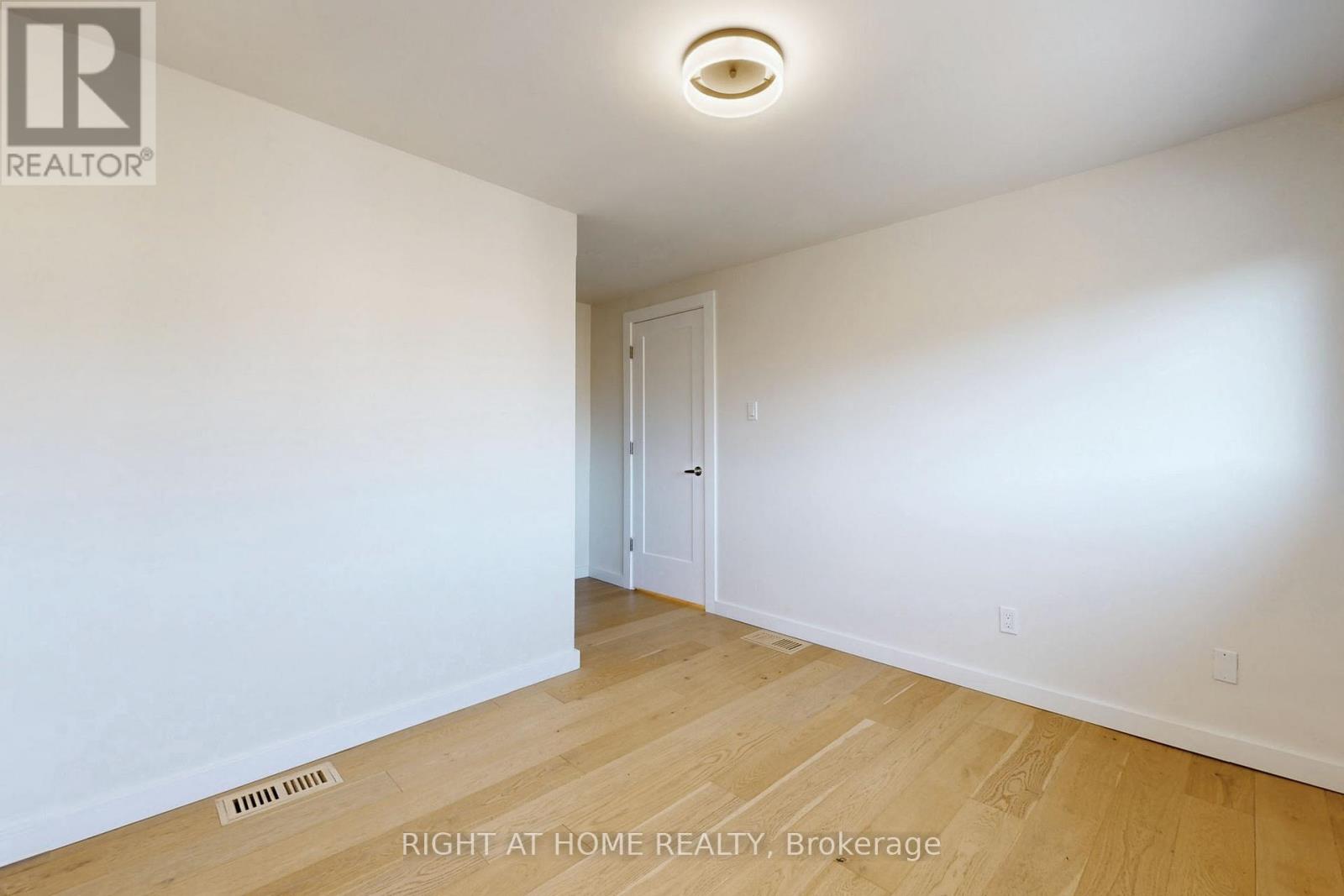 6 - 400 Bloor Street, Mississauga, Ontario  L5A 3M8 - Photo 38 - W12539346