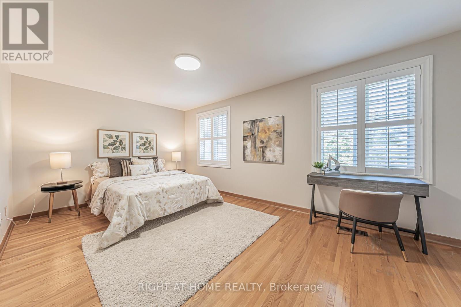 5 Greyswood Court, Toronto, Ontario  M9P 3P8 - Photo 14 - W12539350