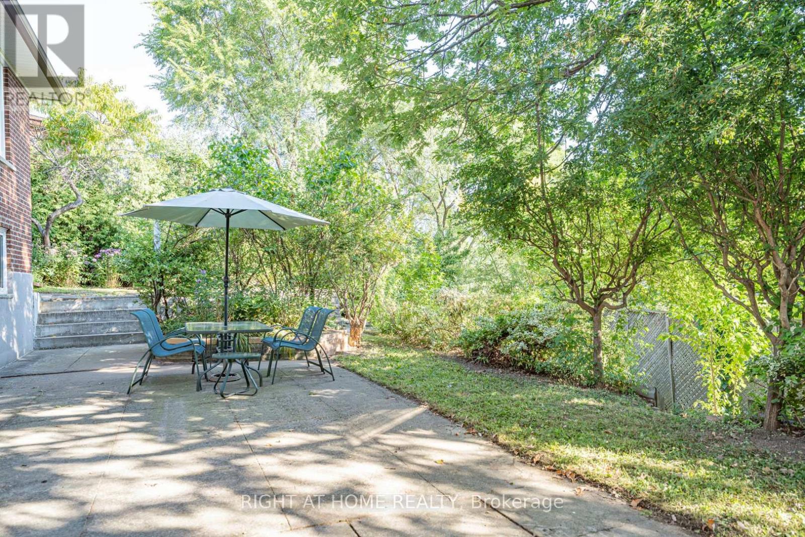 5 Greyswood Court, Toronto, Ontario  M9P 3P8 - Photo 29 - W12539350