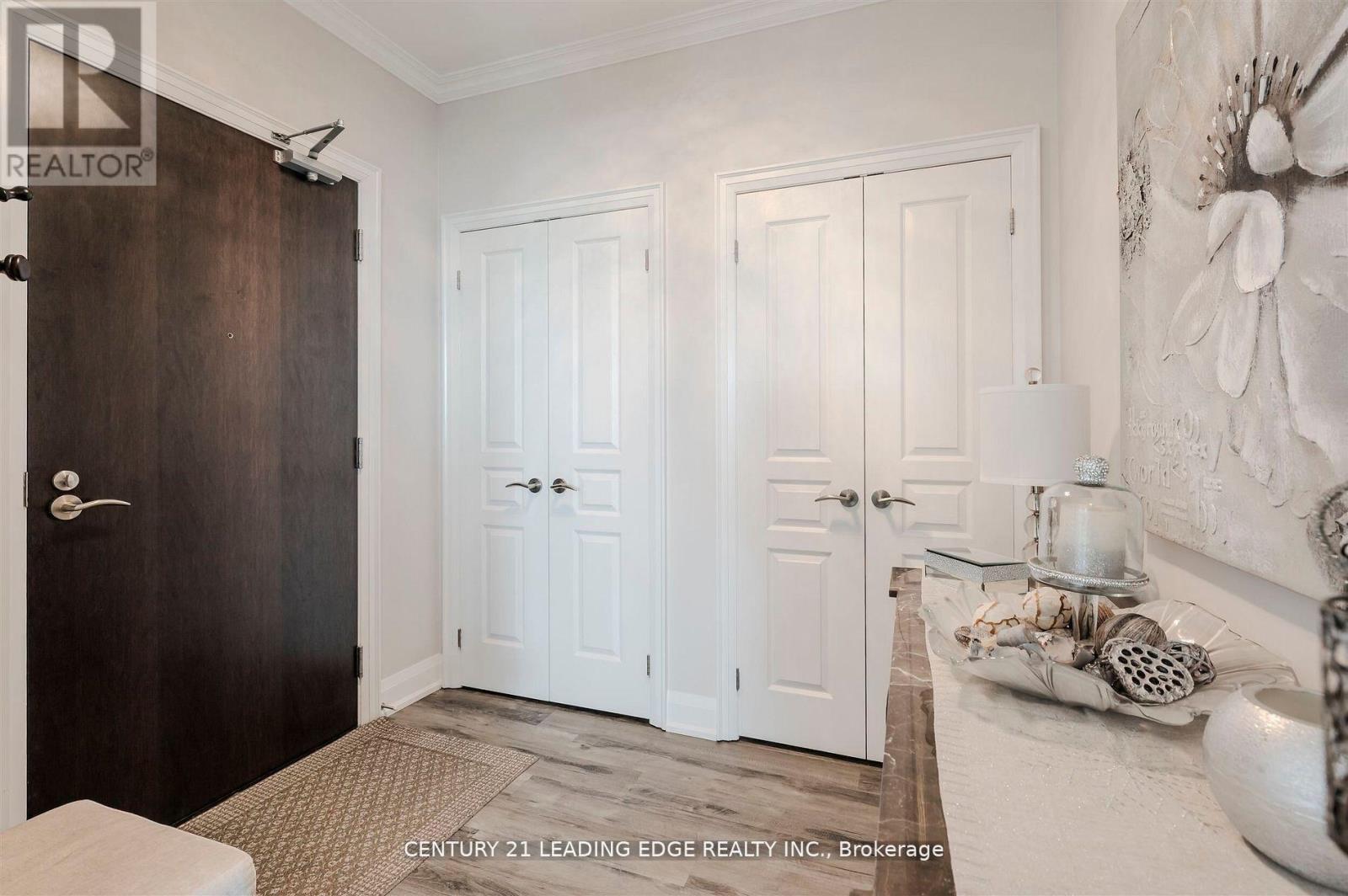 1104 - 50 Hall Road, Halton Hills, Ontario  L7G 0J8 - Photo 2 - W12539352