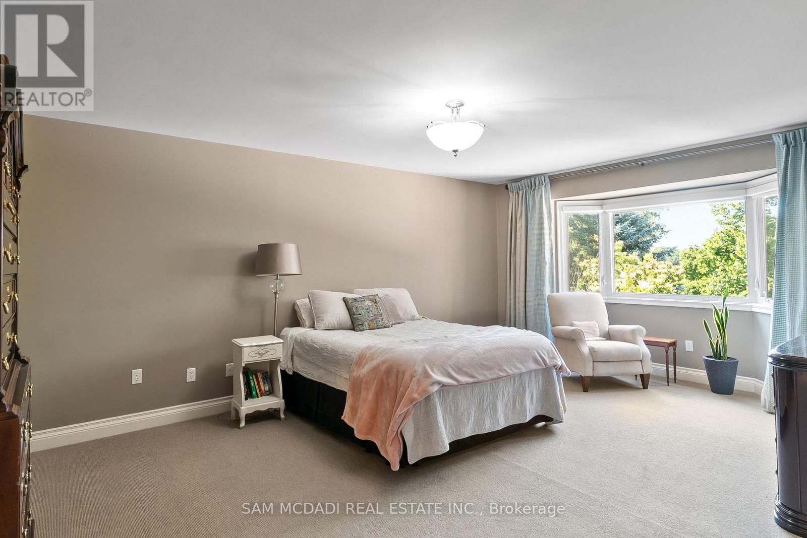 2235 Shawanaga Trail, Mississauga, Ontario  L5H 3X6 - Photo 17 - W12539354